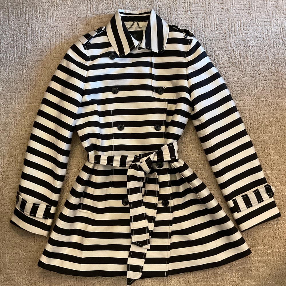 💕🌸 Banana Republic Black White/Cream Striped Trench Coat XS EUC Timeless